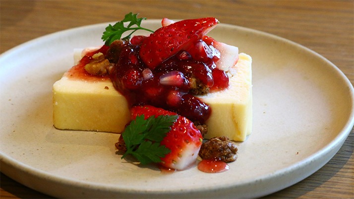 "Corner" baked cheesecake