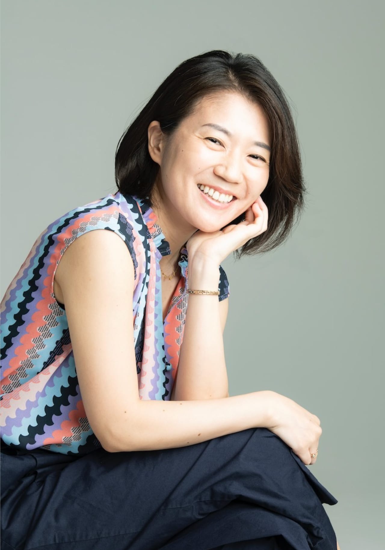 新谷 里映