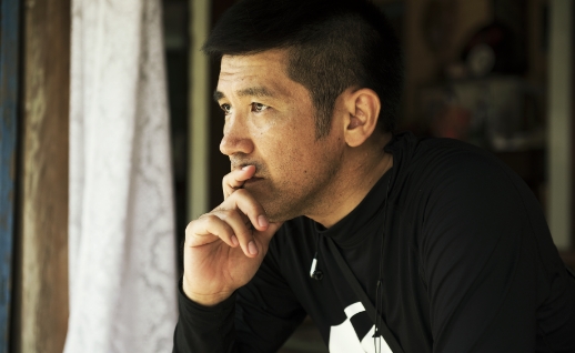 照屋年之監督
