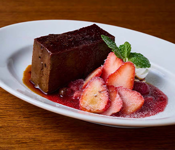 ボネ（ピエモンテ風ココアプリン）いちごソース