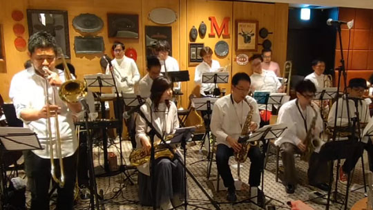 演奏イメージ（日比谷vibrant city jazz orchestra）