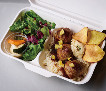 さつま芋とおろしオニオンソース