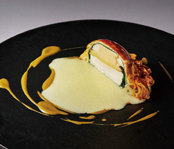 鮑と帆立貝のパイ包み焼き