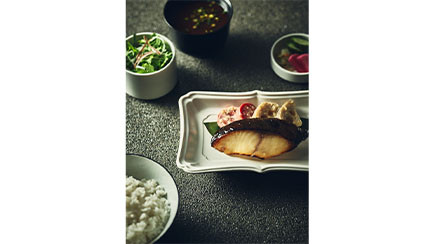 銀鱈と旬の根菜　酒粕西京焼き定食