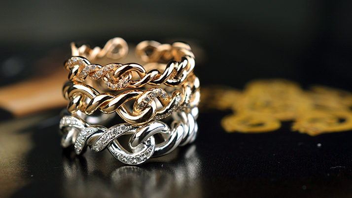 Infinite Ring