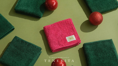 クリスマス限定カラー 「ルビーレッド」「エバーグリーン」