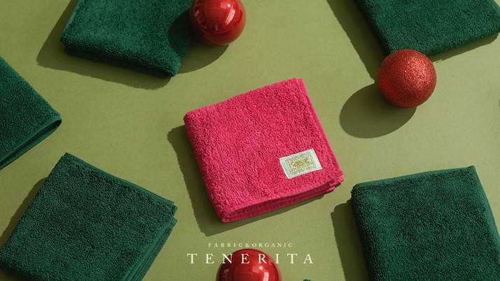 クリスマス限定カラー 「ルビーレッド」「エバーグリーン」